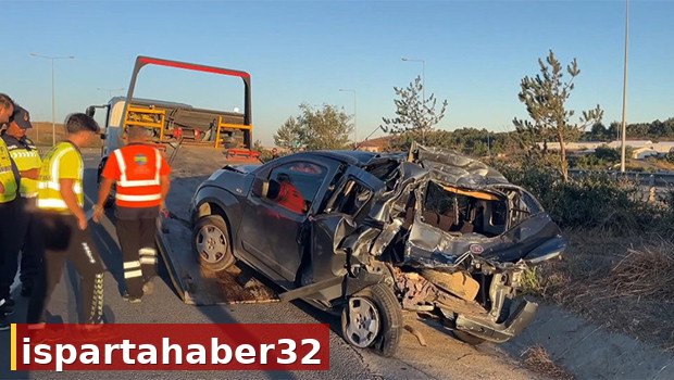 Kuzey Marmara Otoyolu'nda TIR hafif ticari araca çarptı: 1'i çocuk 6 yaralı