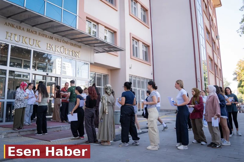 KPSS maratonu başladı. Son anda yetişen de oldu, içeri giremeyen de