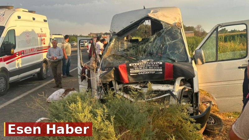 Şanlıurfa'da minibüs tahliye kanalına düştü: 15 yaralı